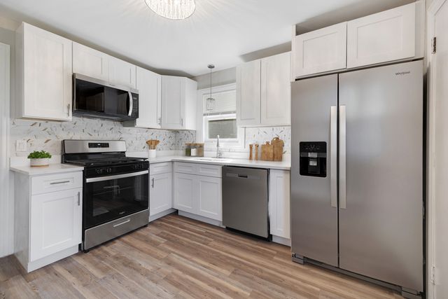9150 S Wallace Street, Chicago, IL 60620