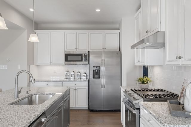 2324 Thoroughbred Way, White House, TN 37188