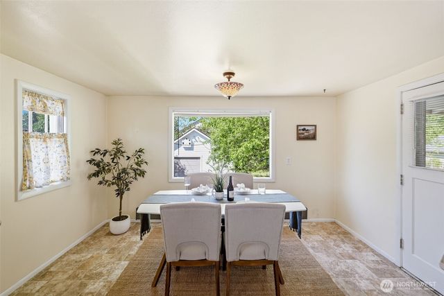 5222 S I Street, Tacoma, WA 98408