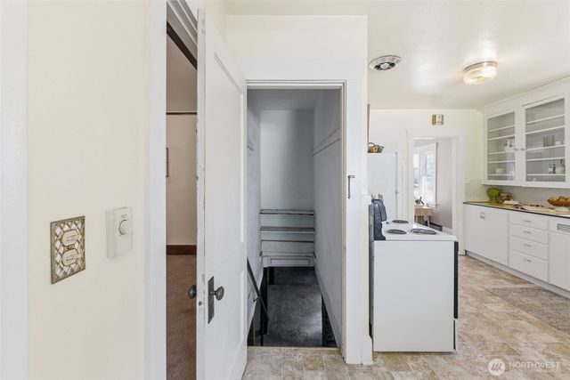 5222 S I Street, Tacoma, WA 98408