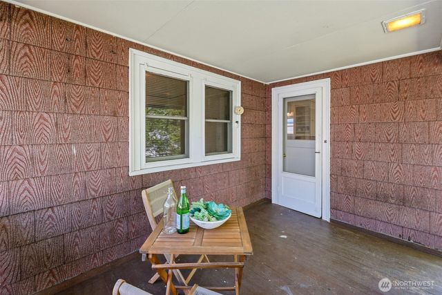 5222 S I Street, Tacoma, WA 98408