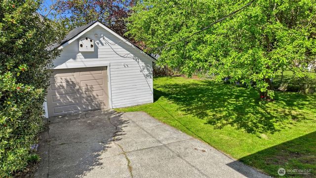 5222 S I Street, Tacoma, WA 98408