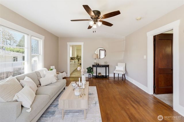 5222 S I Street, Tacoma, WA 98408