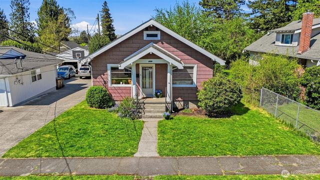 5222 S I Street, Tacoma, WA 98408
