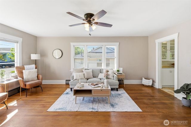 5222 S I Street, Tacoma, WA 98408