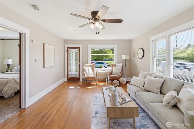 5222 S I Street, Tacoma, WA 98408