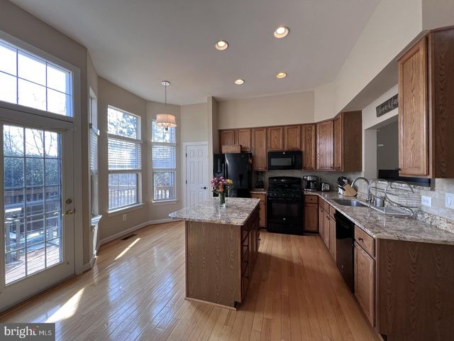 47692 WOOLCOTT SQ, Sterling, VA 20165
