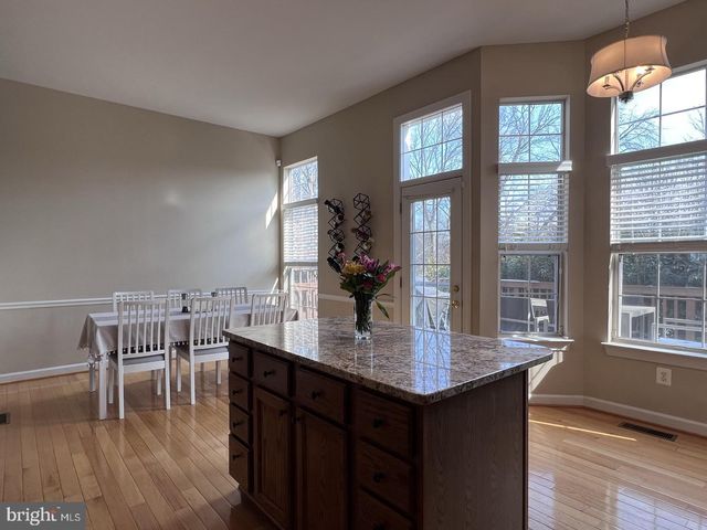 47692 WOOLCOTT SQ, Sterling, VA 20165