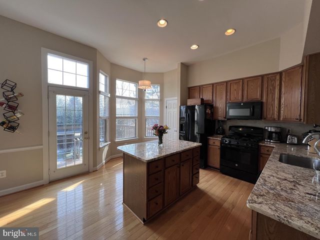 47692 WOOLCOTT SQ, Sterling, VA 20165