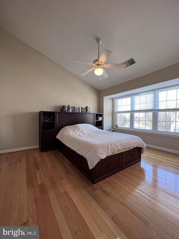 47692 WOOLCOTT SQ, Sterling, VA 20165