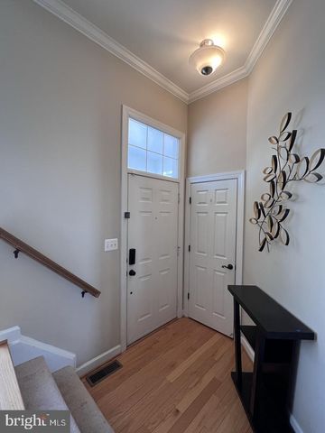 47692 WOOLCOTT SQ, Sterling, VA 20165