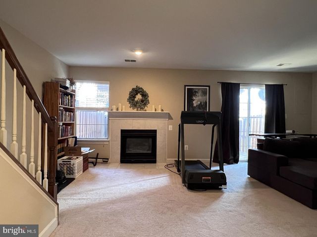 47692 WOOLCOTT SQ, Sterling, VA 20165