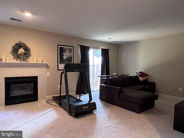 47692 WOOLCOTT SQ, Sterling, VA 20165