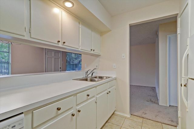 3131 Southwest Freeway C29, Houston, TX 77098