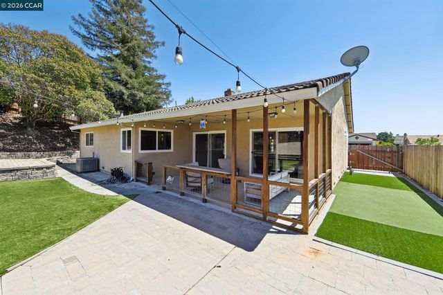 148 Primrose Ln, Vallejo, CA 94591