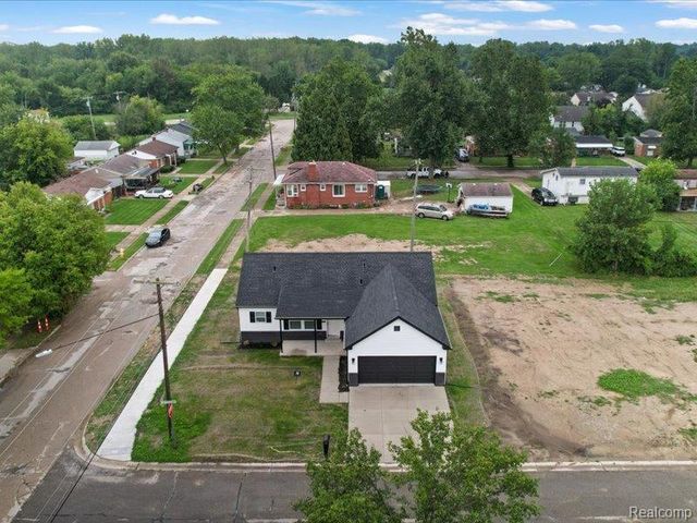 4351 Bridgeport Court, Inkster, MI 48141