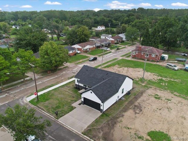 4351 Bridgeport Court, Inkster, MI 48141