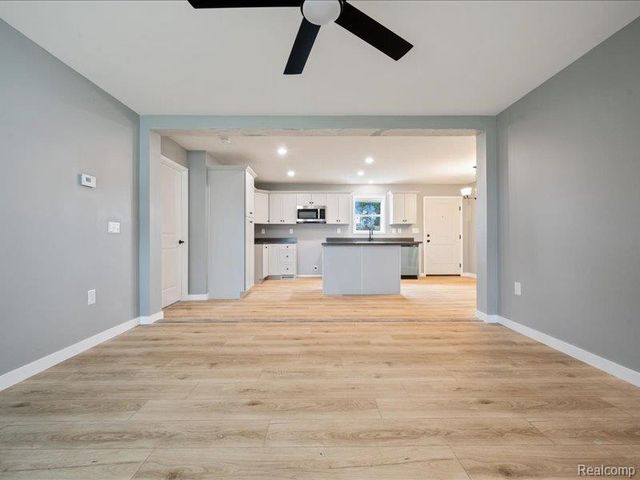 4351 Bridgeport Court, Inkster, MI 48141