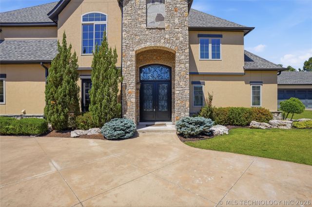 12014 S Kingston Place, Tulsa, OK 74137