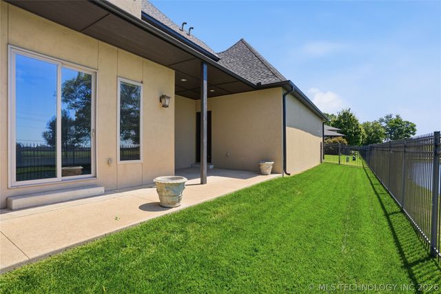 12014 S Kingston Place, Tulsa, OK 74137
