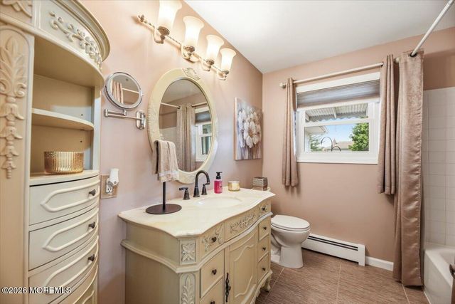 11 Exitir Street, Toms River, NJ 08757