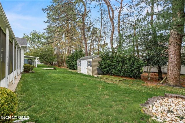 11 Exitir Street, Toms River, NJ 08757