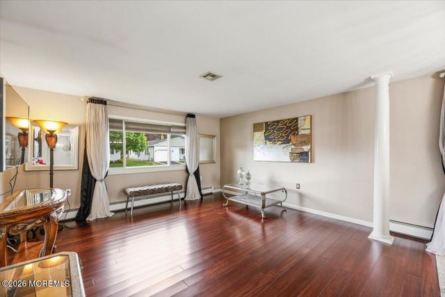 11 Exitir Street, Toms River, NJ 08757