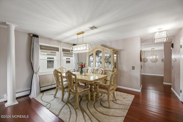 11 Exitir Street, Toms River, NJ 08757