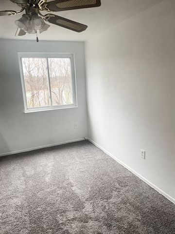806-808 Westbury Rd, N Versailles, PA 15137