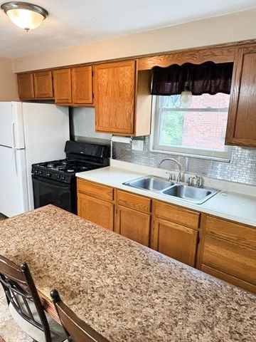 806-808 Westbury Rd, N Versailles, PA 15137