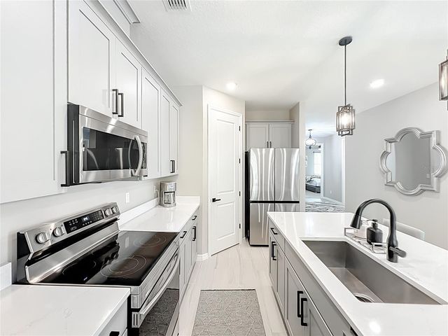 2174 GOLD DUST DRIVE, Minneola, FL 34715