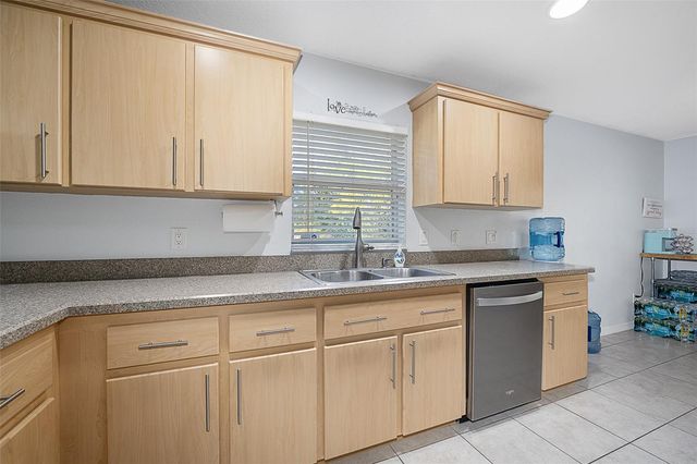 303 N ANDERSON STREET, Bunnell, FL 32110