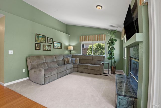 2236 Silver Fox Cir, Fairfield, CA 94534