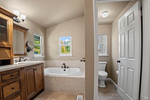 2236 Silver Fox Cir, Fairfield, CA 94534