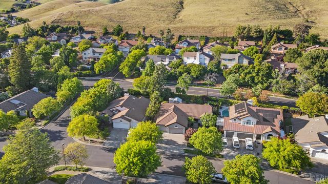 2236 Silver Fox Cir, Fairfield, CA 94534