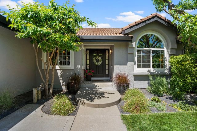 2236 Silver Fox Cir, Fairfield, CA 94534