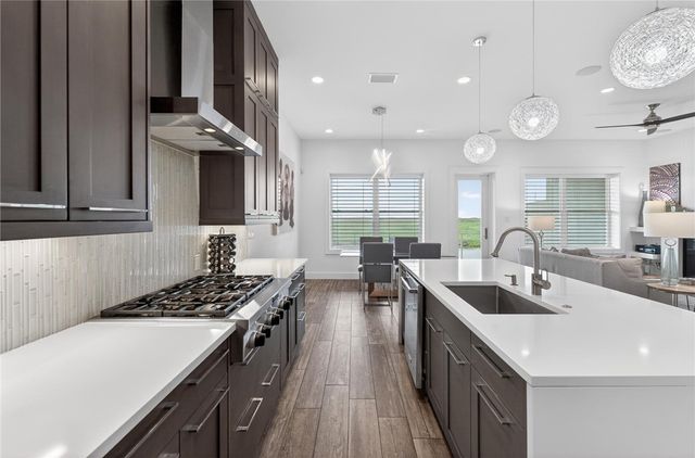 14836 GRANADA Dr 102, Corpus Christi, TX 78418