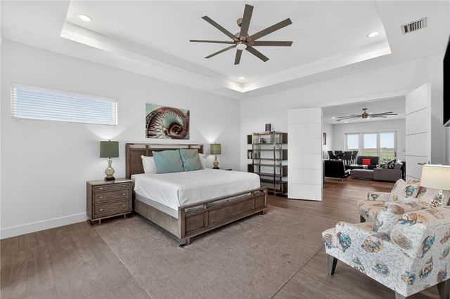 14836 GRANADA Dr 102, Corpus Christi, TX 78418