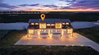 14836 GRANADA Dr 102, Corpus Christi, TX 78418