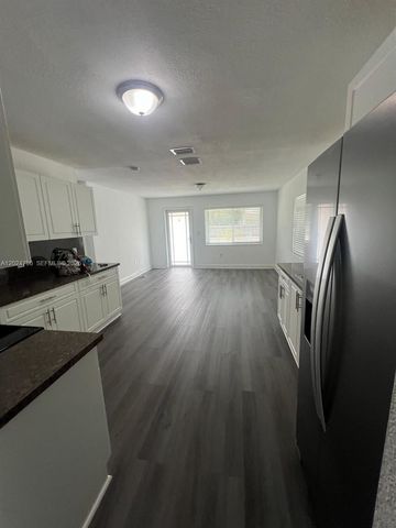 2561 NW 18th Ct 0, Fort Lauderdale, FL 33311