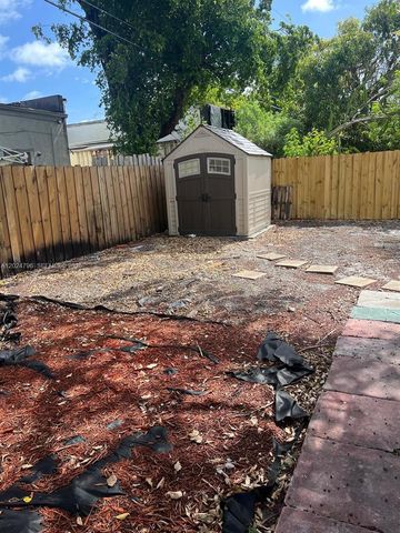 2561 NW 18th Ct 0, Fort Lauderdale, FL 33311