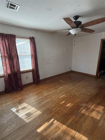 1807 NW Floyd Avenue, Lawton, OK 73507