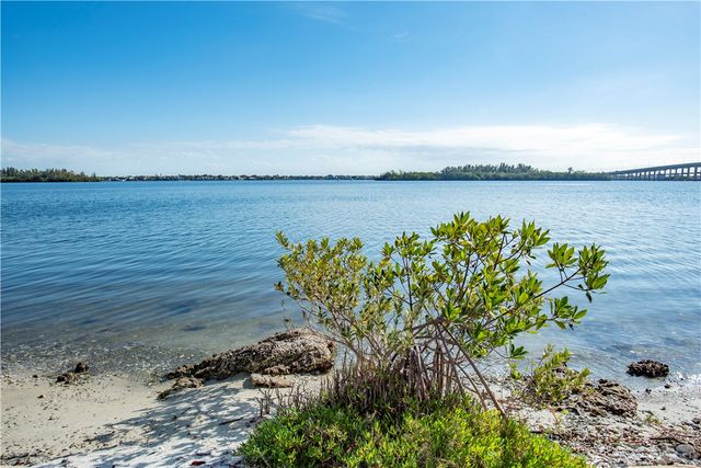 1840 Tarpon Lane D106, Vero Beach, FL 32960