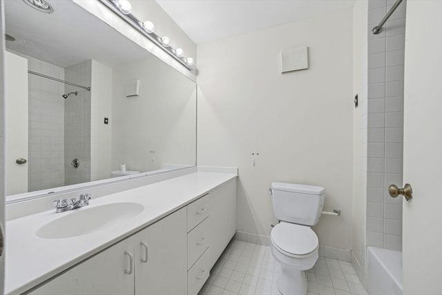 100 Rosemary Way 324, Needham, MA 02494