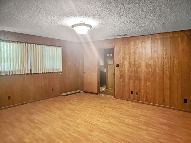 1807 Elm Crest Drive, Arlington, TX 76012