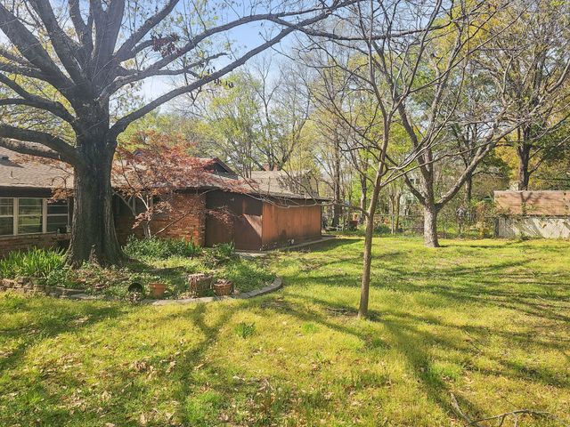 1807 Elm Crest Drive, Arlington, TX 76012