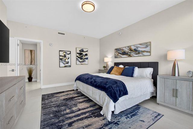 3100 N Ocean Dr H-1801, Singer Island, FL 33404