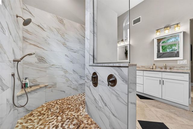 6677 MANDARIN ROAD, Sarasota, FL 34238