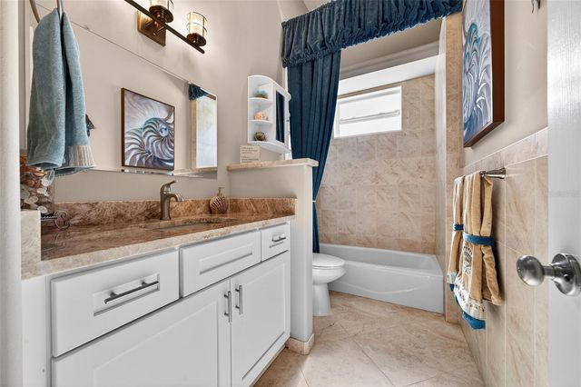 6677 MANDARIN ROAD, Sarasota, FL 34238