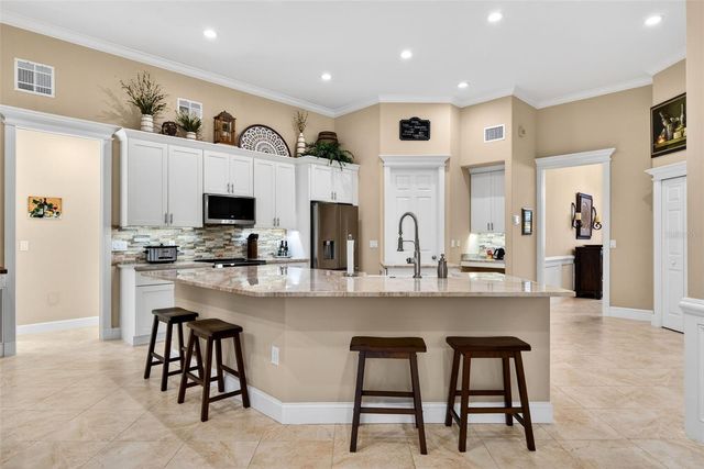 6677 MANDARIN ROAD, Sarasota, FL 34238